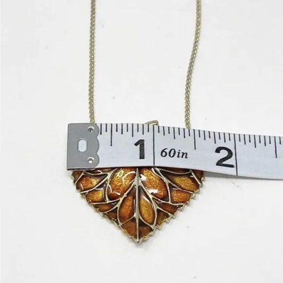 N135 Vintage Gold Tone Orange Black Enamel Leaf Pendant Necklace Fall Autumn 24” - Picture 6 of 8